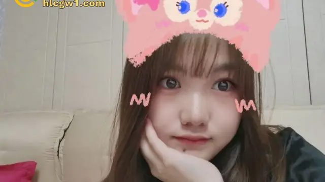 天津財經學院大三學姐【楊敏允】自拍流出！00後小妹子騷得很，和男友玩得真開！