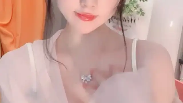 頂級尤物爆乳女神！超棒身材粉嫩！性感內衣扭腰擺，肥穴特寫手指猛扣，爽的小穴流白漿，水聲嘩嘩嬌喘