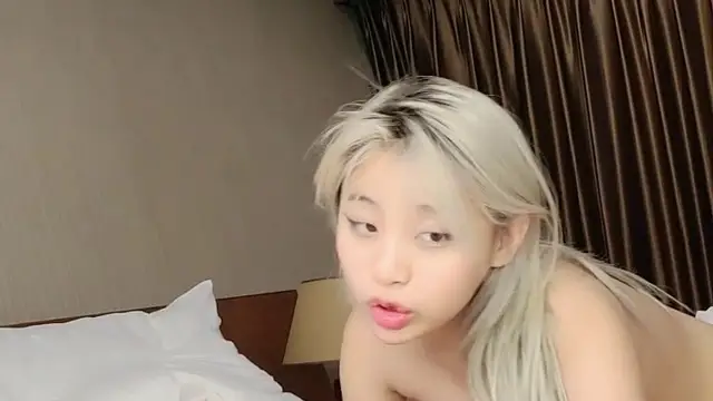 [直播] 爽炸了 極品小仙女被幹了 【叫寶寶】 跟充氣娃娃一樣 00後發育得真好 前途後期 粉嫩可人 8