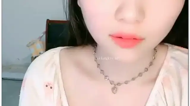 [直播] 清純亮麗小學妹 【傷心的年糕】 會噴水 牛仔短褲 嬌羞可人迷人的身體又白又嫩又粉 愛死了